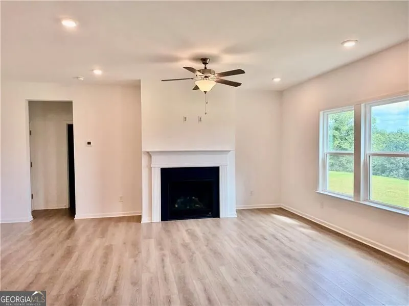 215 Foxhill DR Dawsonville, GA 30534
