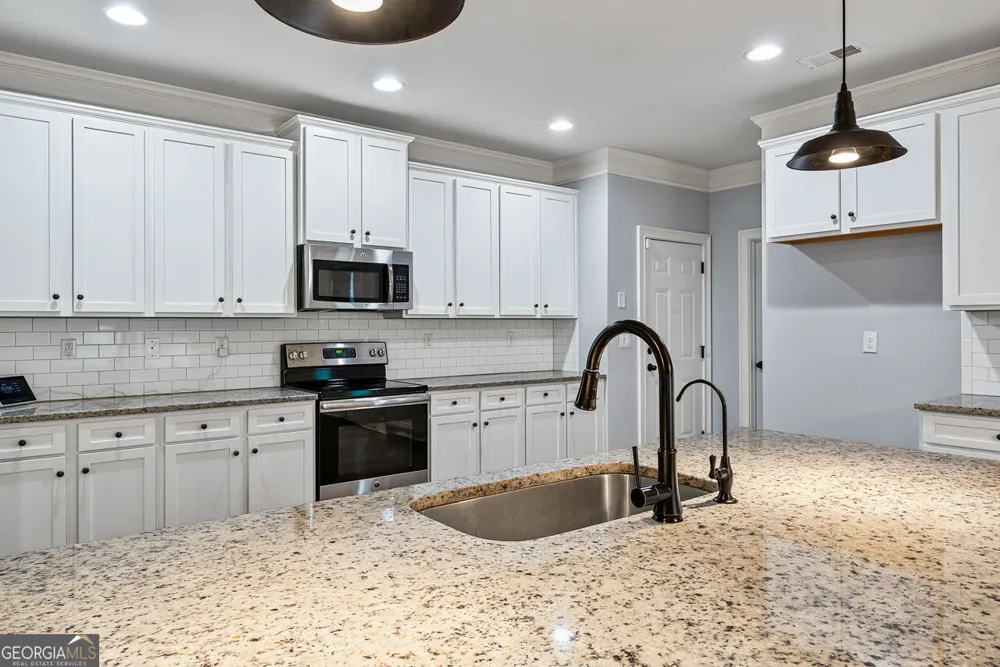 308 Cinnamon Bark PASS Locust Grove, GA 30248