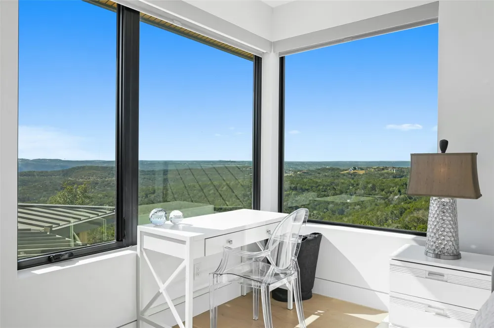 8209 Two Coves Drive Austin, TX 78730