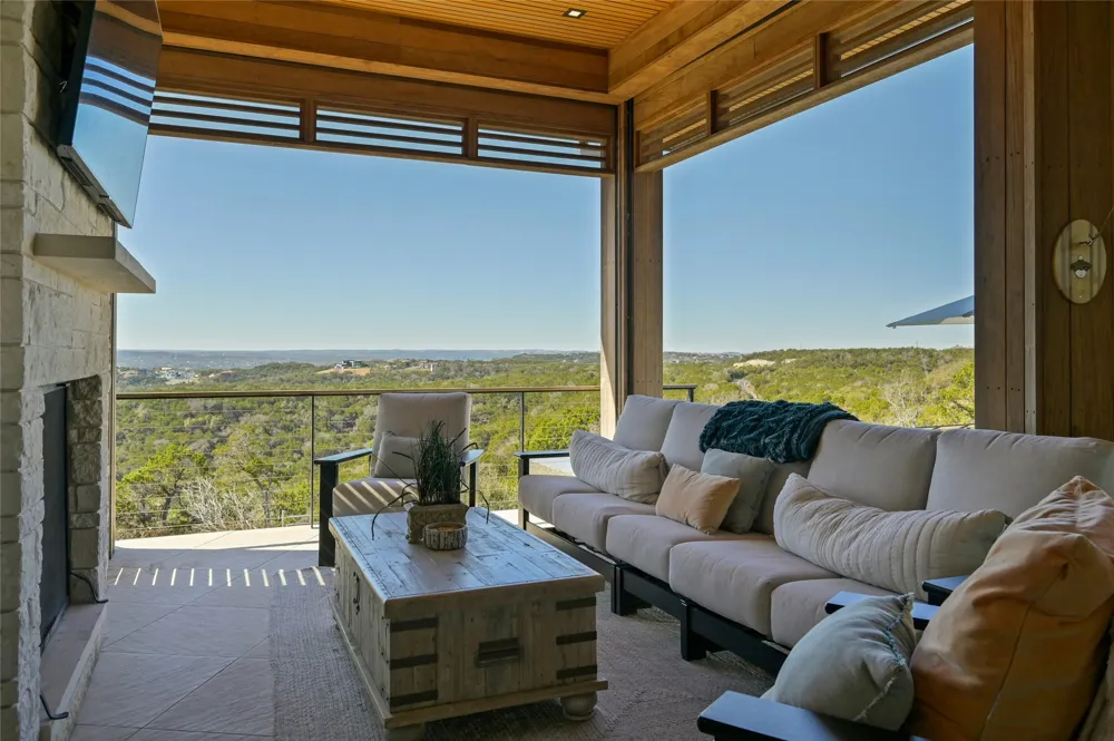 8209 Two Coves Drive Austin, TX 78730