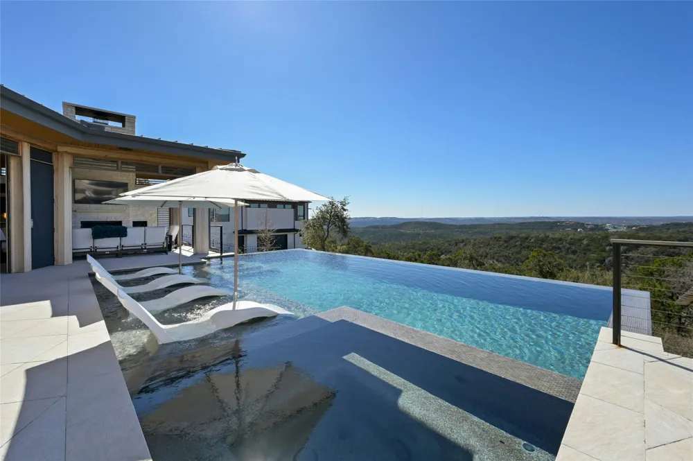 8209 Two Coves Drive Austin, TX 78730