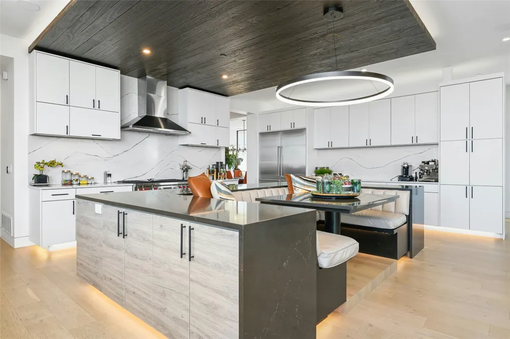 8209 Two Coves Drive Austin, TX 78730