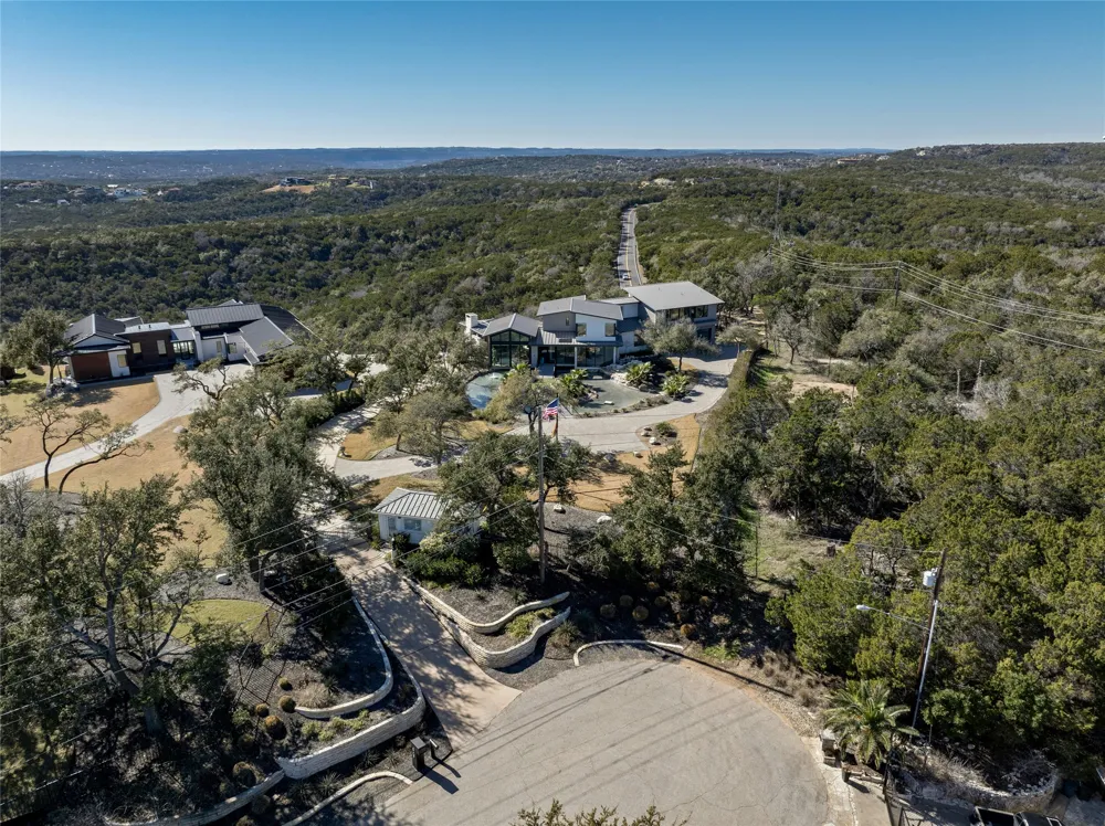 8209 Two Coves Drive Austin, TX 78730