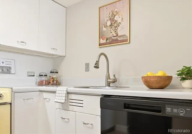 888 Logan Street #10D Denver, CO 80203