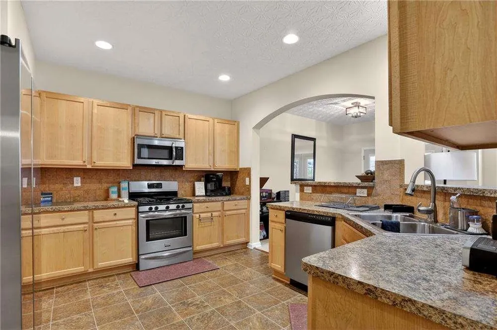 5556 Cascade Run South Fulton, GA 30336