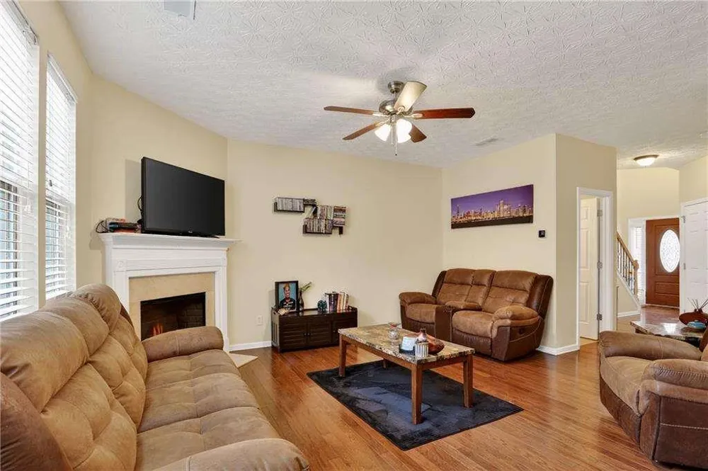 5556 Cascade Run South Fulton, GA 30336