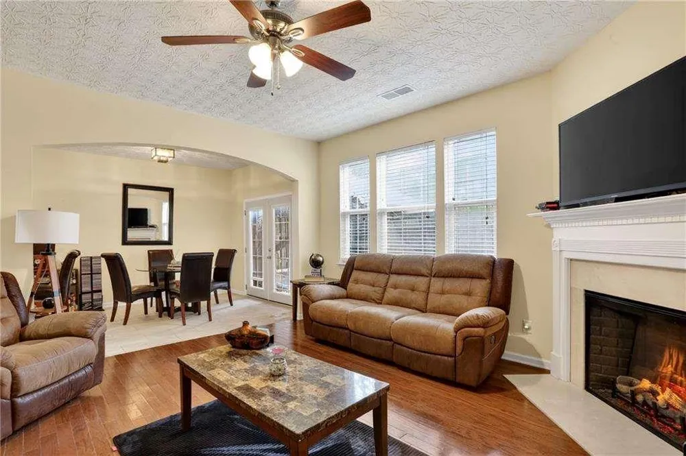 5556 Cascade Run South Fulton, GA 30336