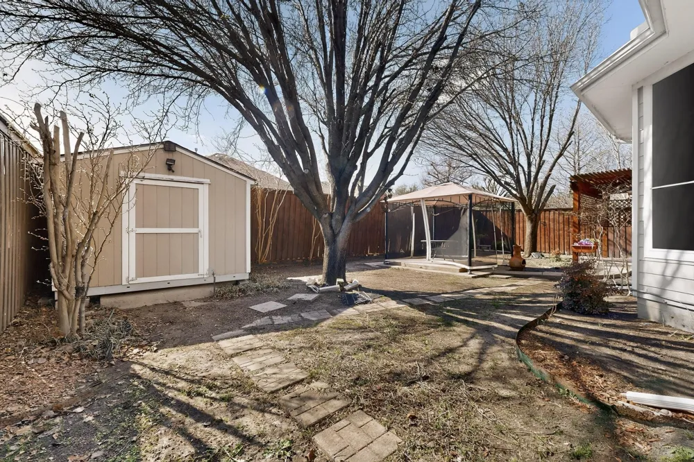 6869 Cape Cod Drive Grand Prairie, TX 75054
