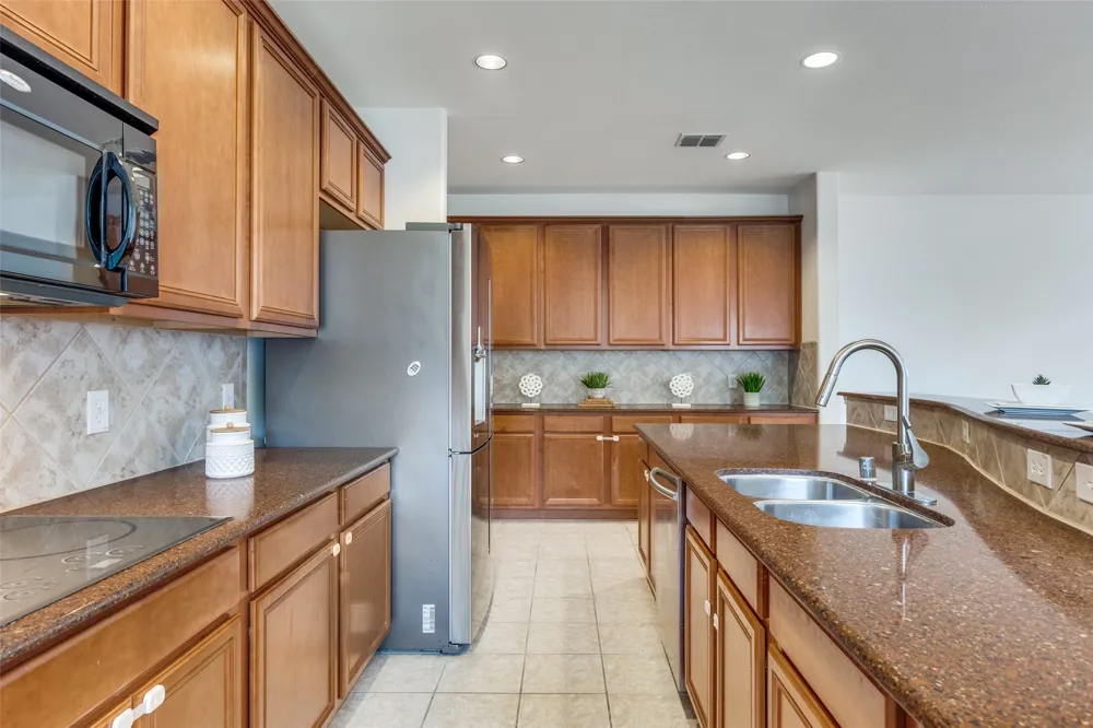 2025 Testament Trail Plano, TX 75074