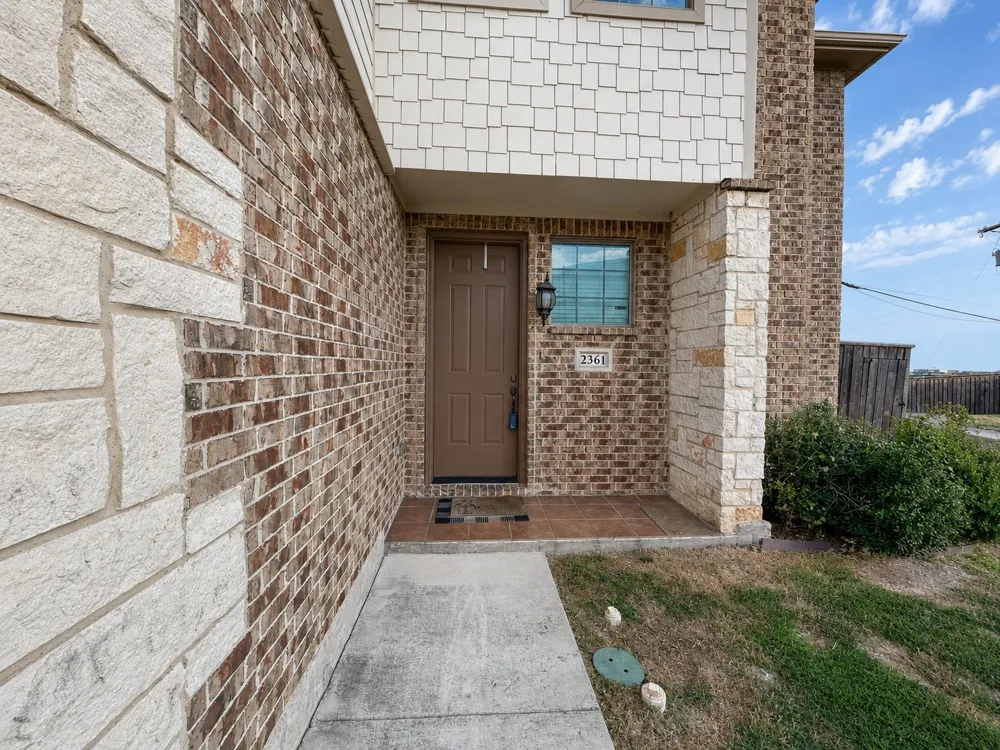 2361 Novin Drive Irving, TX 75062