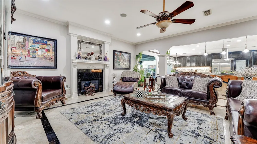 65 County Road 2209 Cleveland, TX 77327