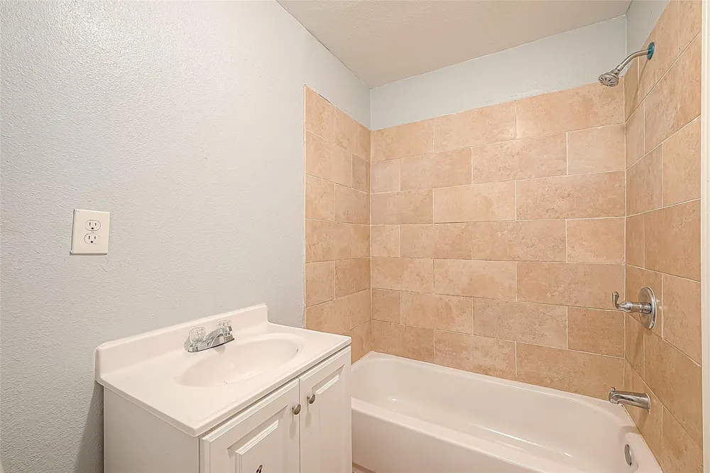 9302 Fairland Drive Houston, TX 77051