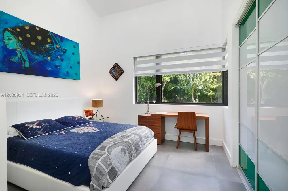 6121 SW 104th St Pinecrest, FL 33156