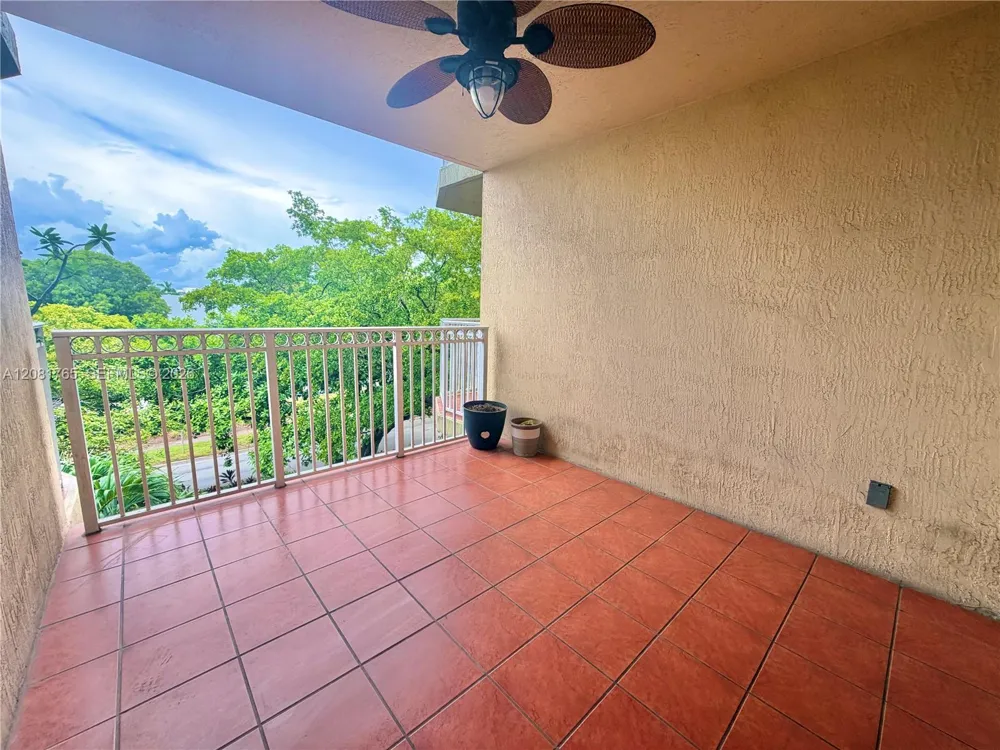 1650 Coral Way #504 Miami, FL 33145