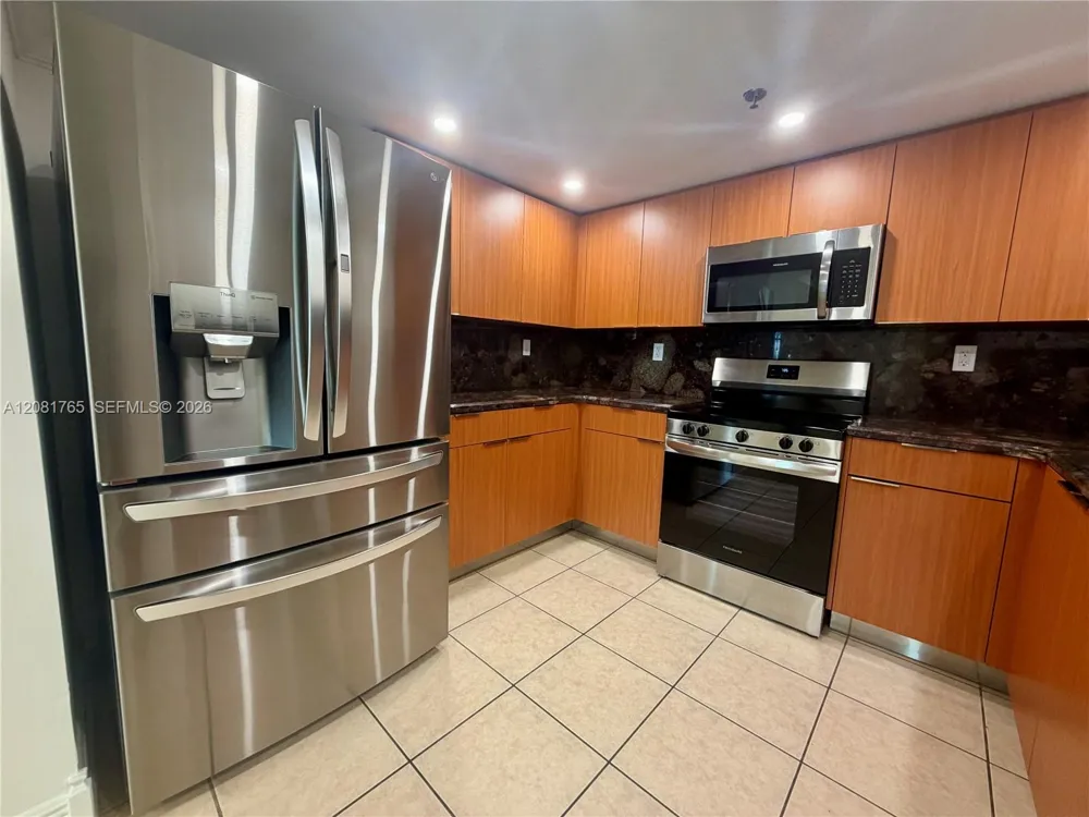 1650 Coral Way #504 Miami, FL 33145