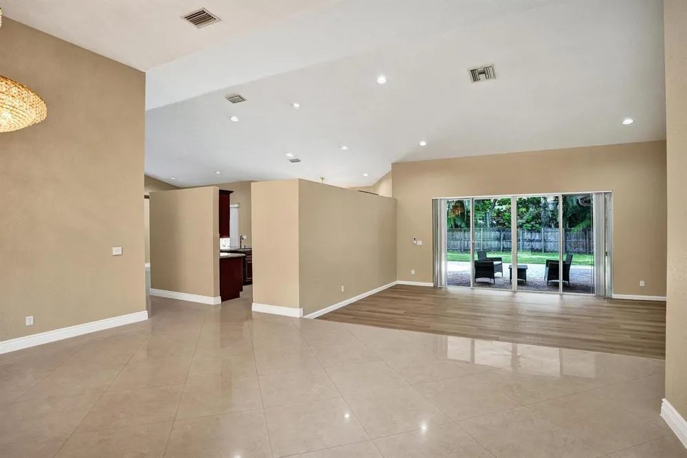 10255 GUATEMALA STREET Cooper City, FL 33026