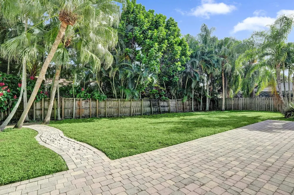 10255 GUATEMALA STREET Cooper City, FL 33026
