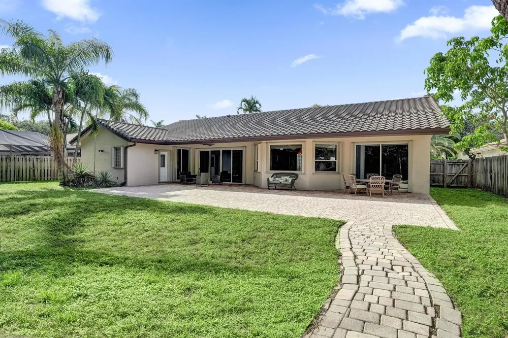 10255 GUATEMALA STREET Cooper City, FL 33026