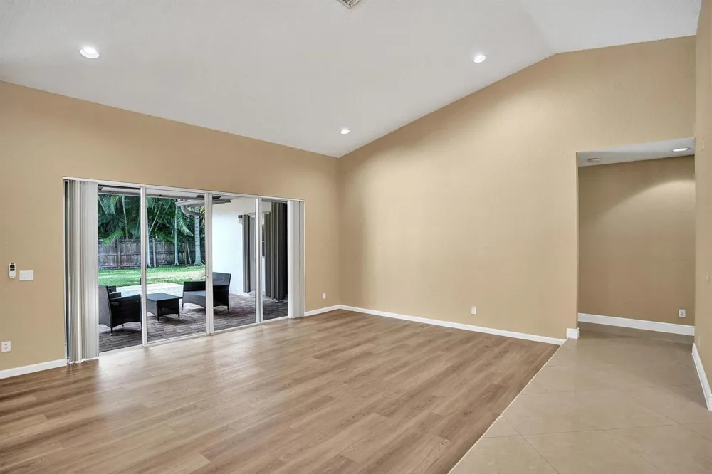 10255 GUATEMALA STREET Cooper City, FL 33026