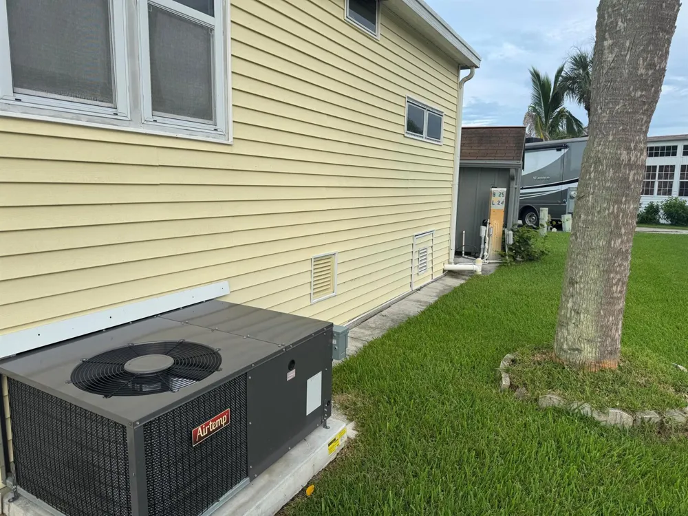 5374 SE 64th Terrace Okeechobee, FL 34974