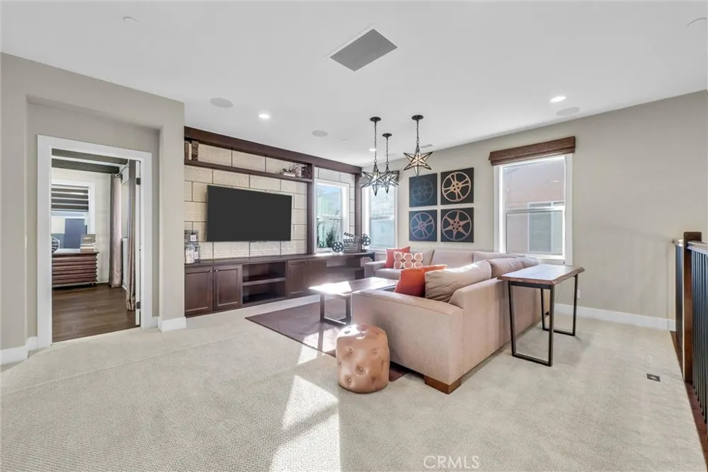 1164 Portola Oaks Dr Lake Forest, CA 92610