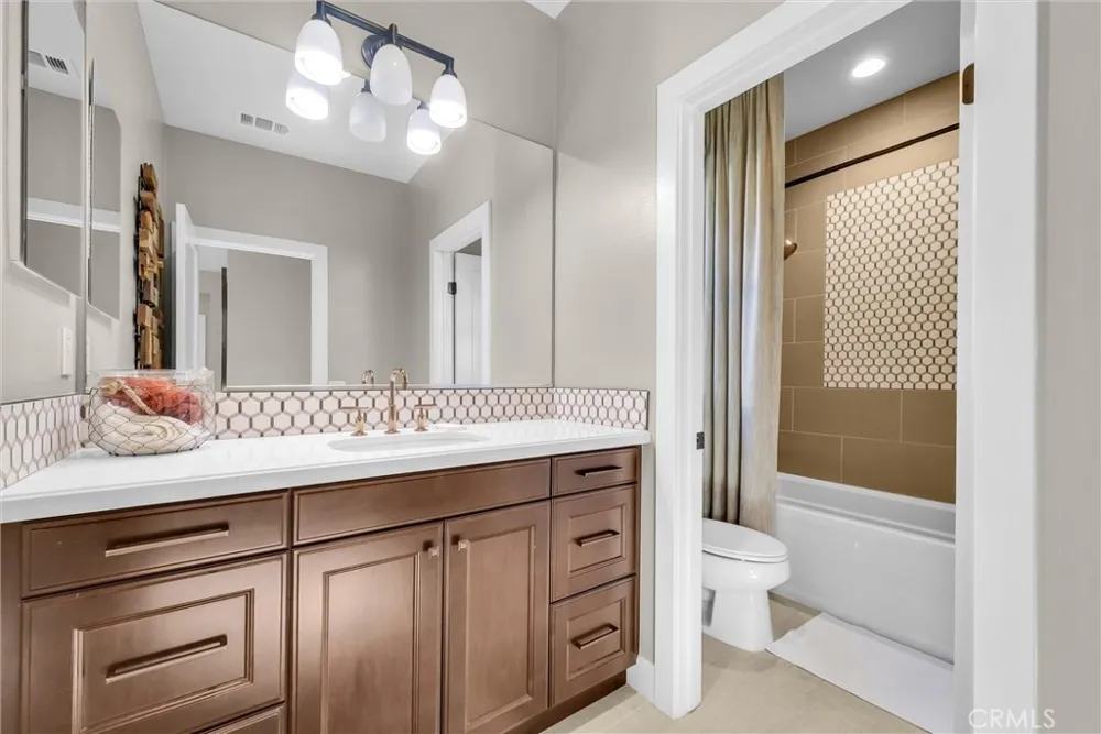 1164 Portola Oaks Dr Lake Forest, CA 92610
