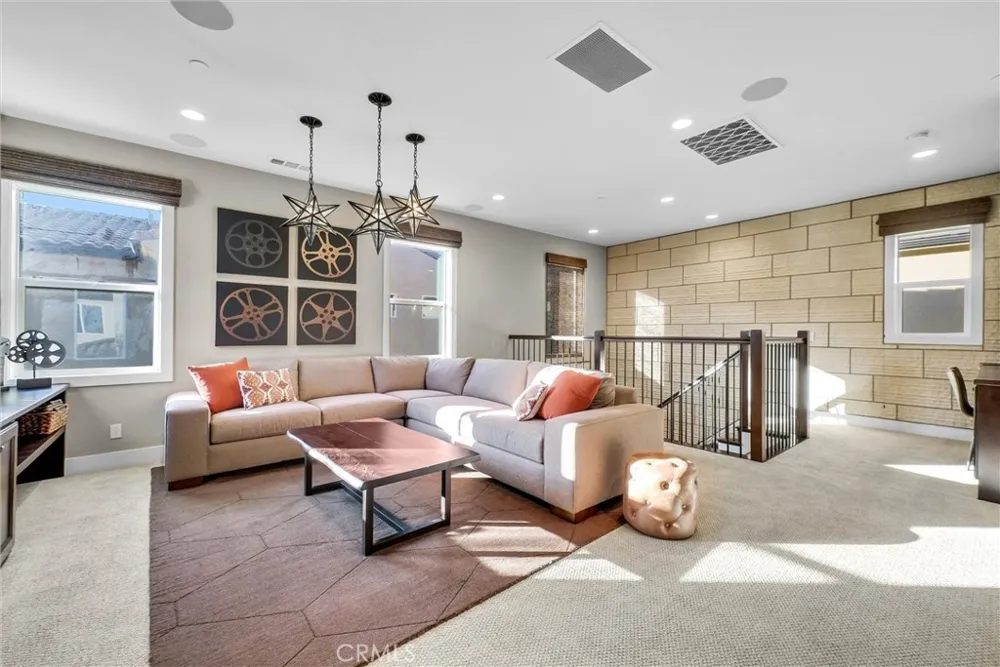 1164 Portola Oaks Dr Lake Forest, CA 92610