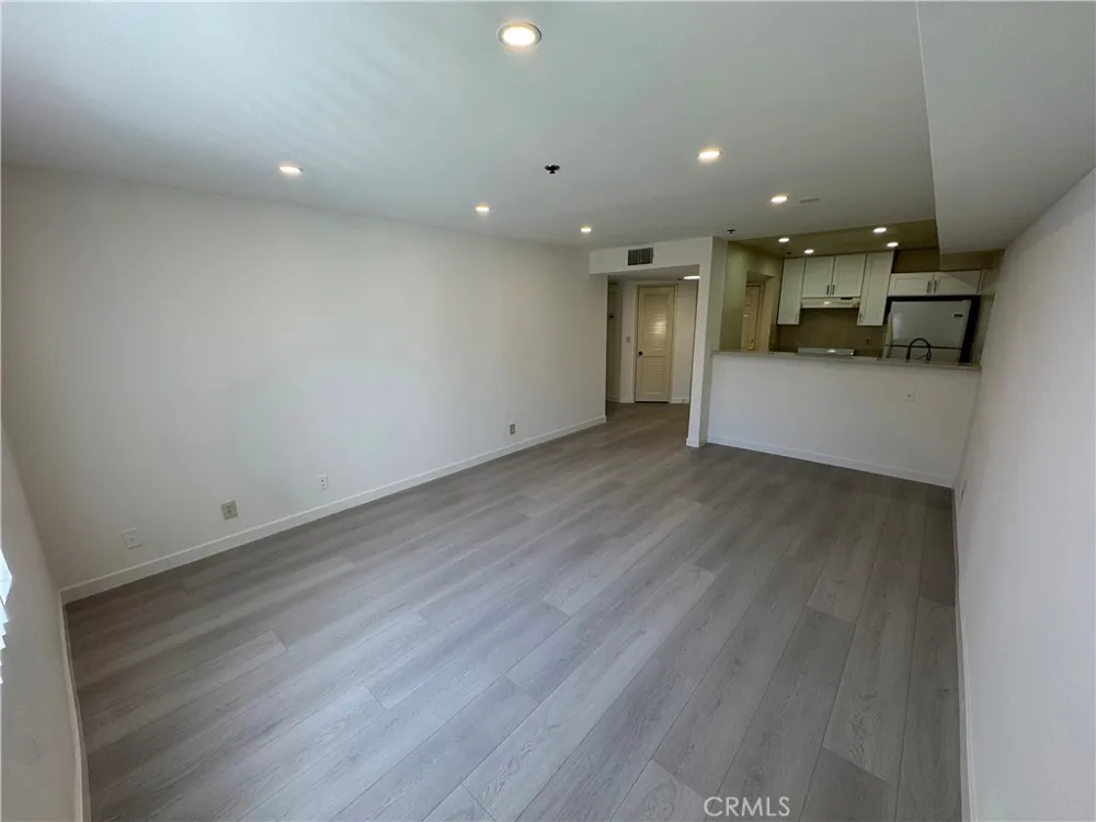 2616 Canada #102 Glendale, CA 91208
