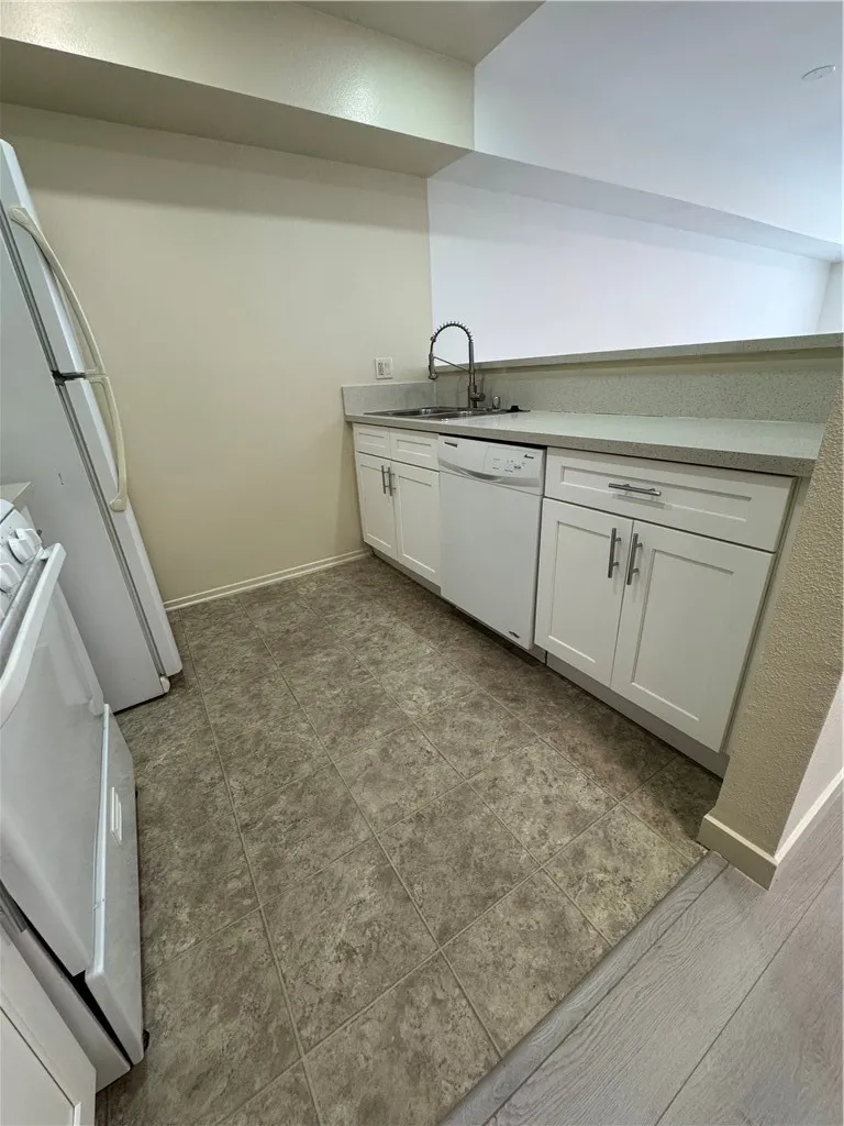 2616 Canada #102 Glendale, CA 91208