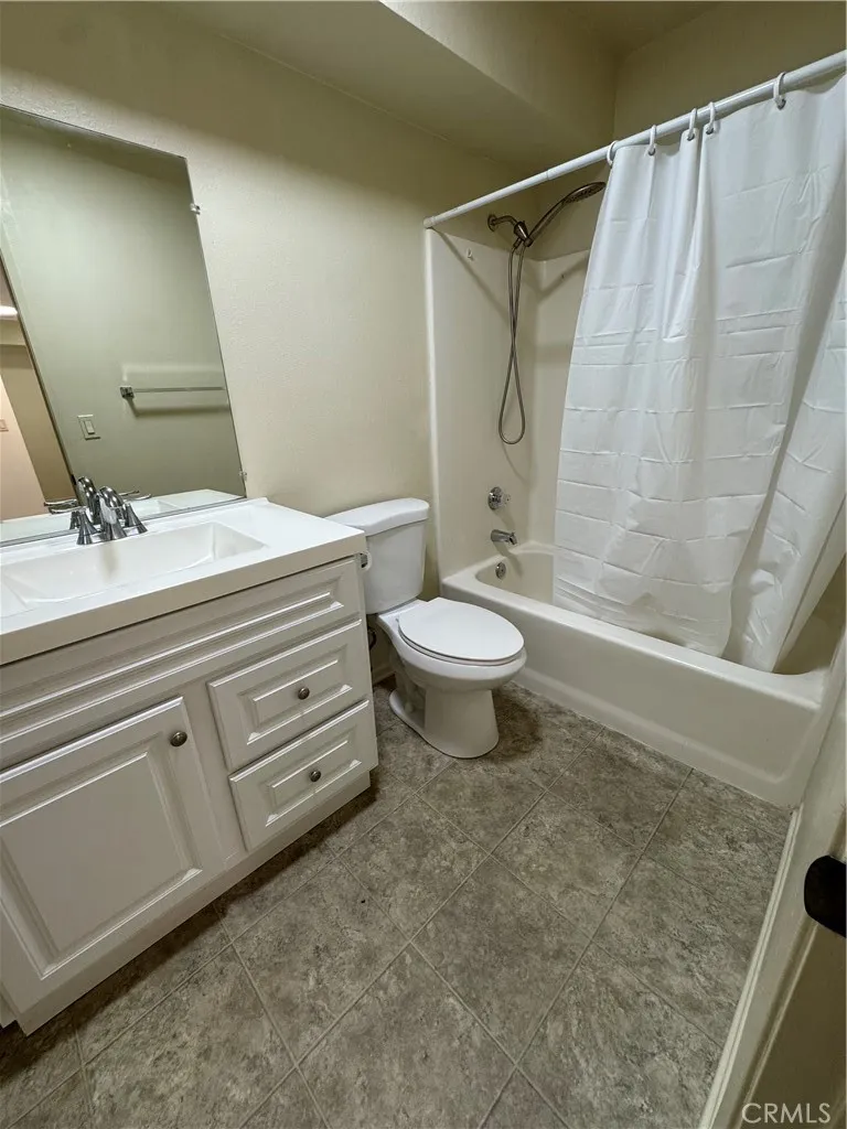 2616 Canada #102 Glendale, CA 91208