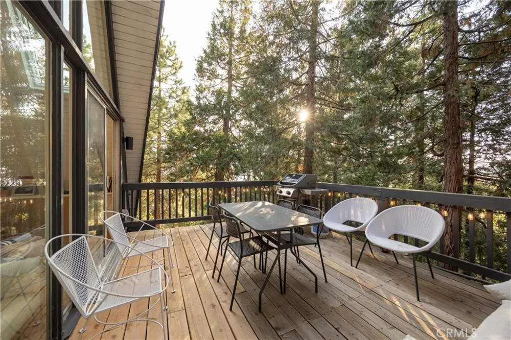 399 Rainier Road Lake Arrowhead, CA 92352