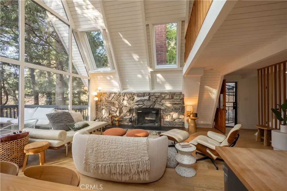 399 Rainier Road Lake Arrowhead, CA 92352