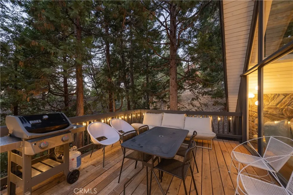 399 Rainier Road Lake Arrowhead, CA 92352