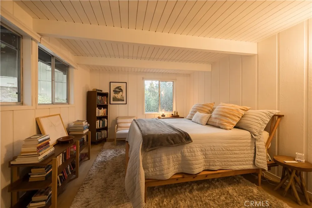 399 Rainier Road Lake Arrowhead, CA 92352