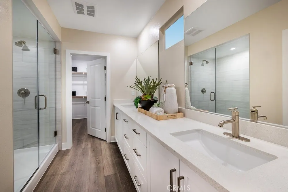 1083 E Scenic Drive Orange, CA 92867