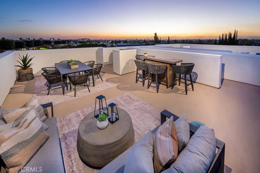 1083 E Scenic Drive Orange, CA 92867