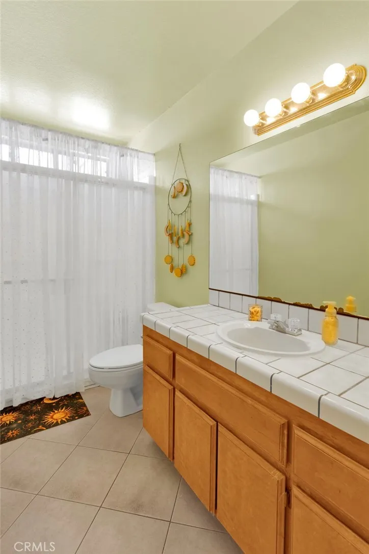 12745 Yellowstone Victorville, CA 92395
