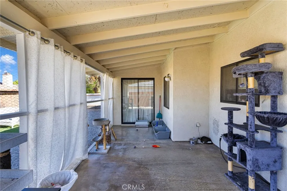12745 Yellowstone Victorville, CA 92395