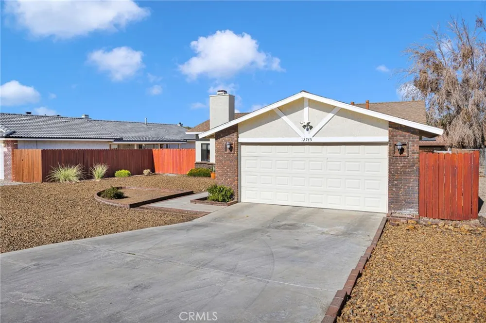 12745 Yellowstone Victorville, CA 92395