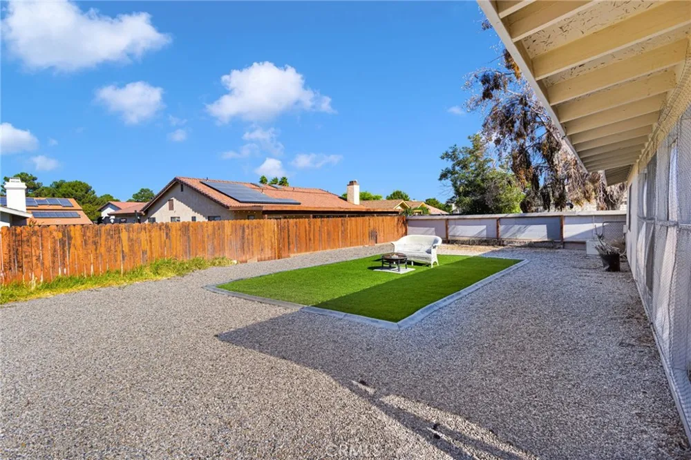 12745 Yellowstone Victorville, CA 92395