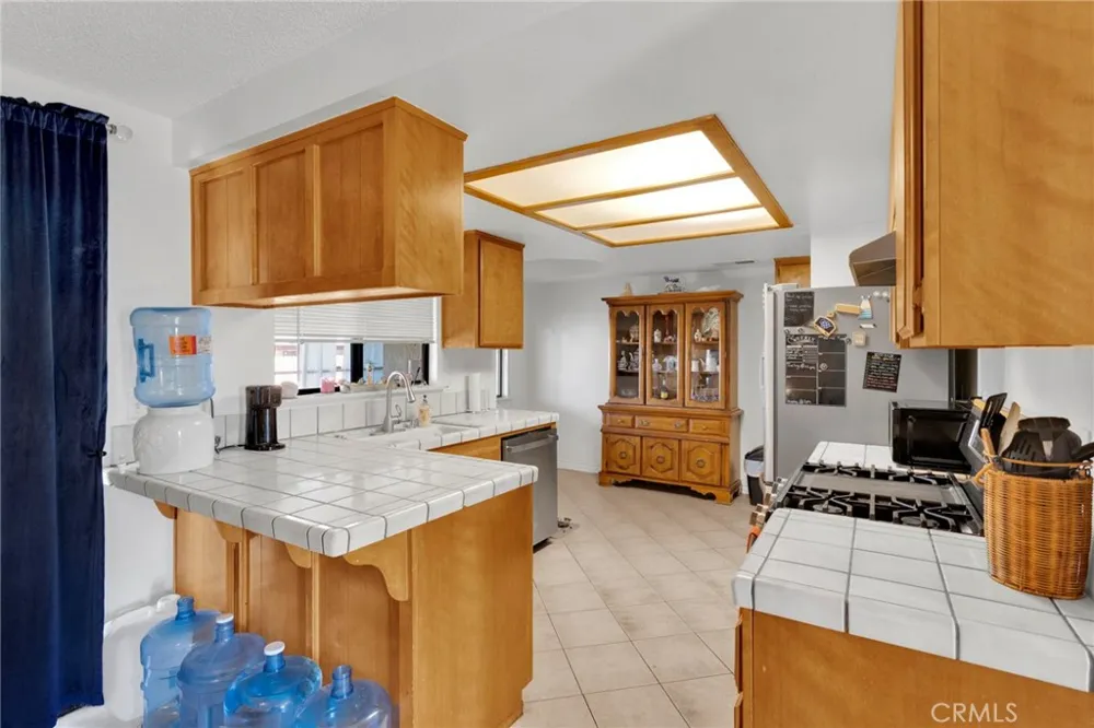 12745 Yellowstone Victorville, CA 92395