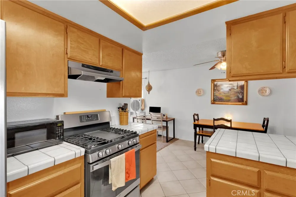 12745 Yellowstone Victorville, CA 92395