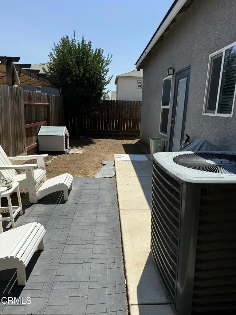 594 Granada Court Merced, CA 95341