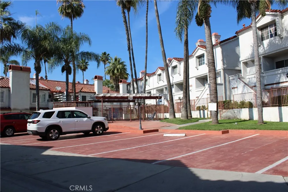 260 E Beverly Boulevard #C Montebello, CA 90640