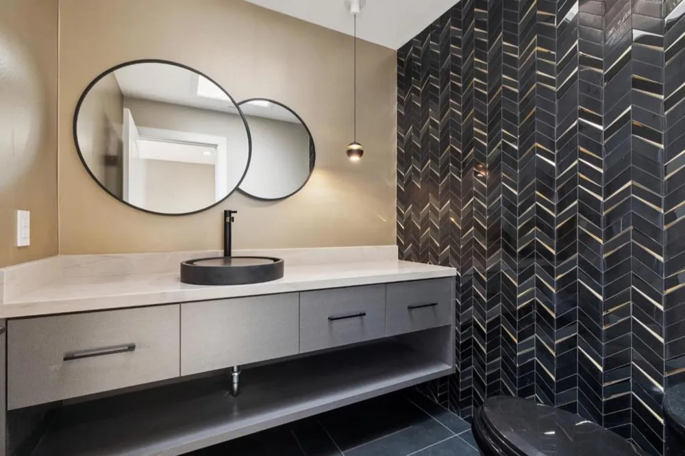1818 Loyola Drive Burlingame, CA 94010