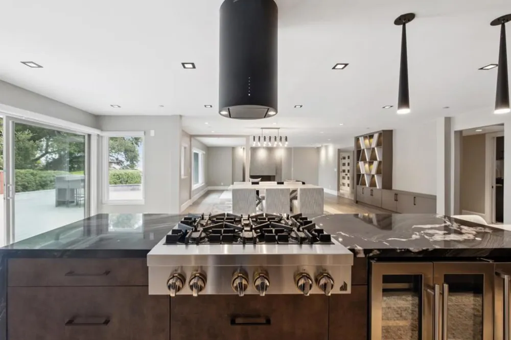 1818 Loyola Drive Burlingame, CA 94010