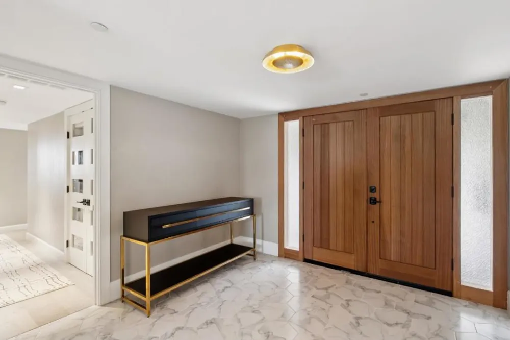 1818 Loyola Drive Burlingame, CA 94010