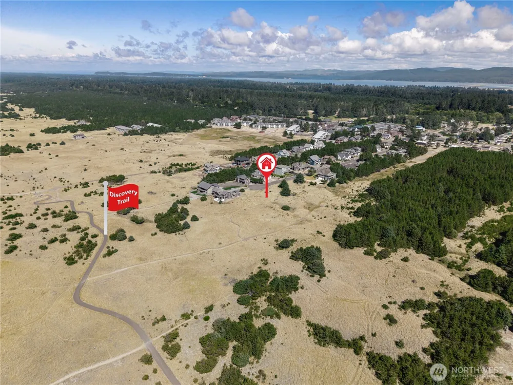 235 25th Street NW Long Beach, WA 98631