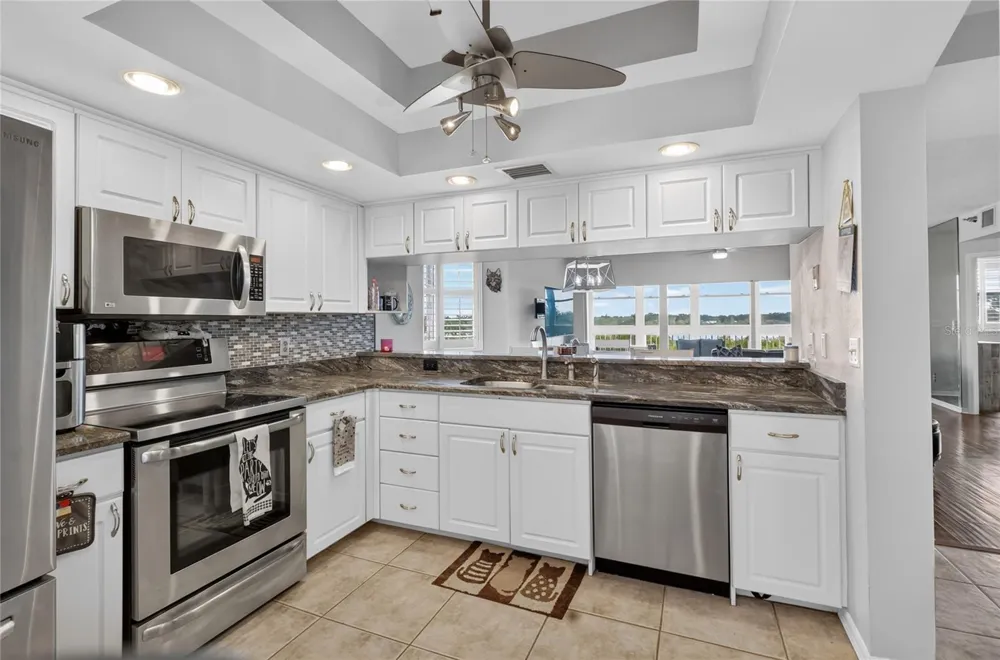 6251 SHORELINE DRIVE #2301 Seminole, FL 33708