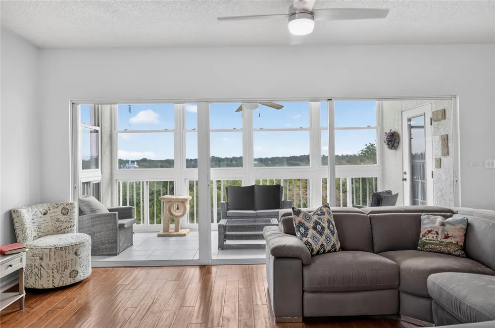 6251 SHORELINE DRIVE #2301 Seminole, FL 33708